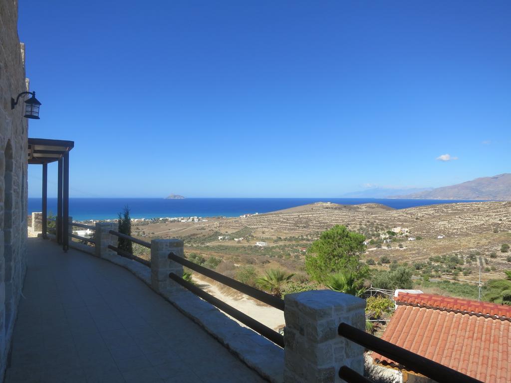 Villas Alexandros Petrino 칼라마키 객실 사진