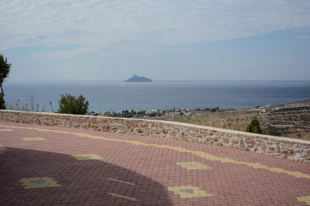 Villas Alexandros Petrino 칼라마키 객실 사진