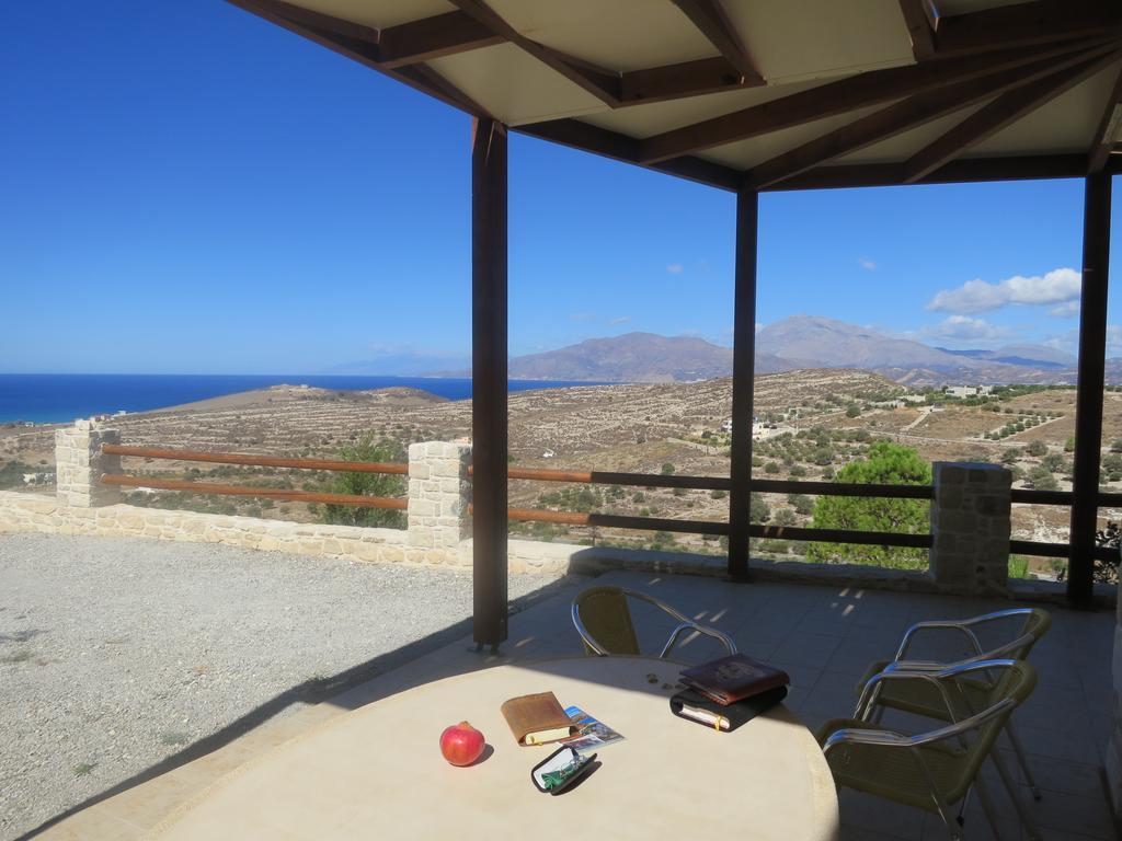 Villas Alexandros Petrino 칼라마키 객실 사진