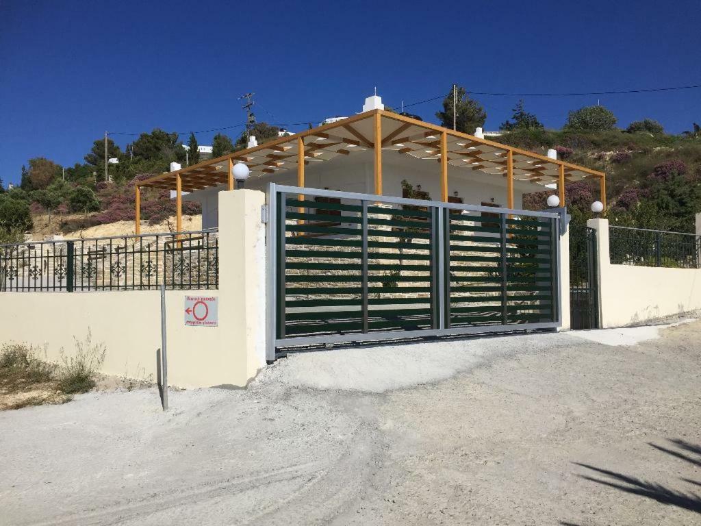 Villas Alexandros Petrino 칼라마키 외부 사진