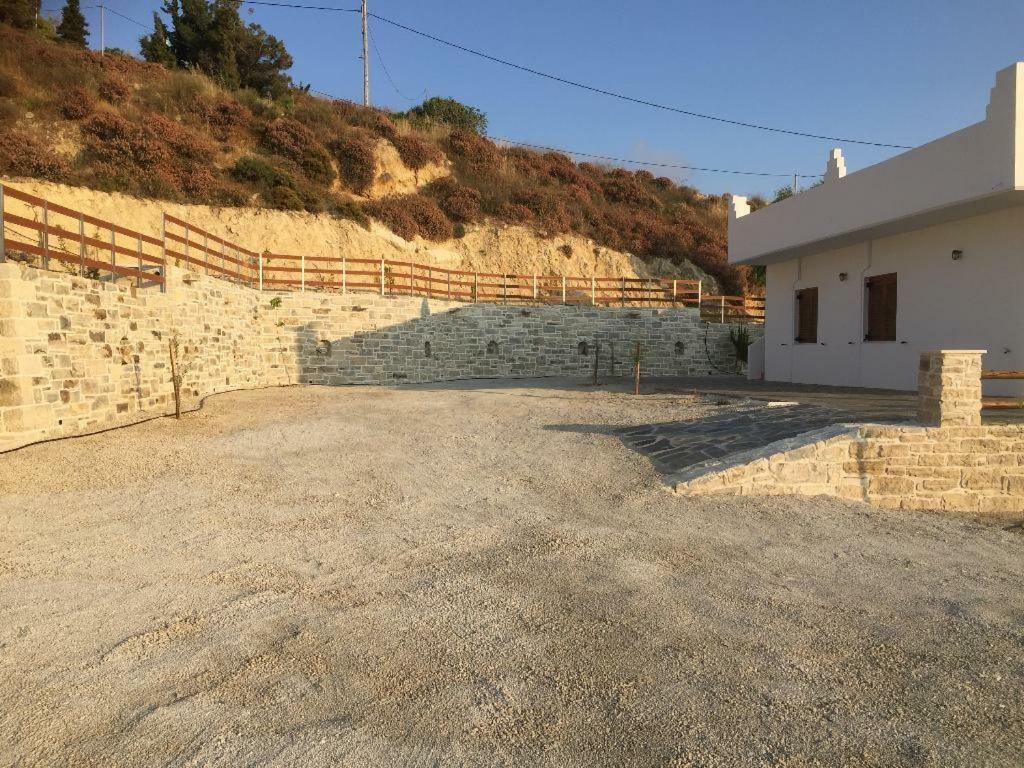 Villas Alexandros Petrino 칼라마키 외부 사진